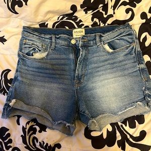 Size:10/30, light blue Jean shorts, Kensie Jeans Vintage Luxe